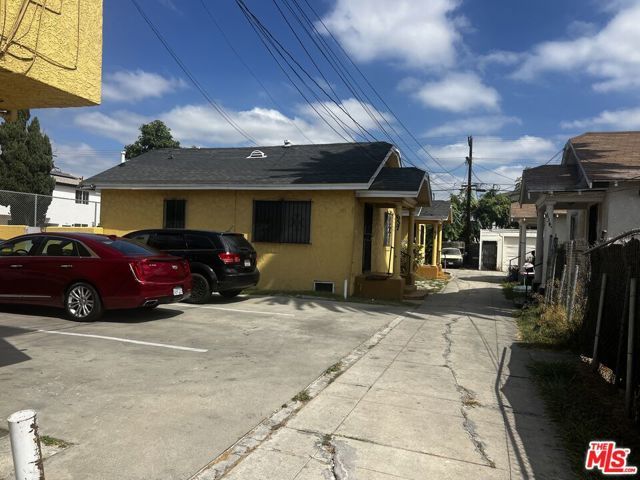 639 W 80th Street, Los Angeles, CA 90044