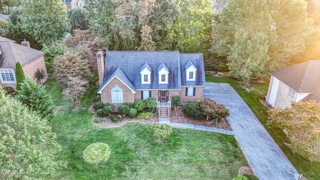 2 Wayland Court, Johnson City, TN 37604
