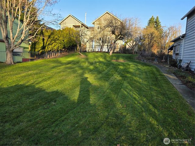 1321 23rd Street, Bellingham, WA 98225