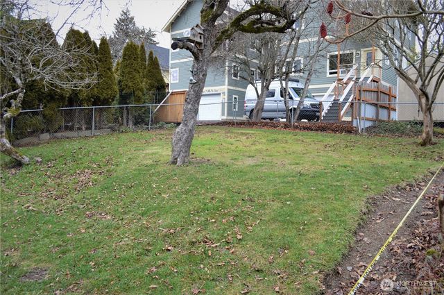 1321 23rd Street, Bellingham, WA 98225