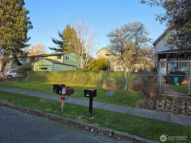 1321 23rd Street, Bellingham, WA 98225