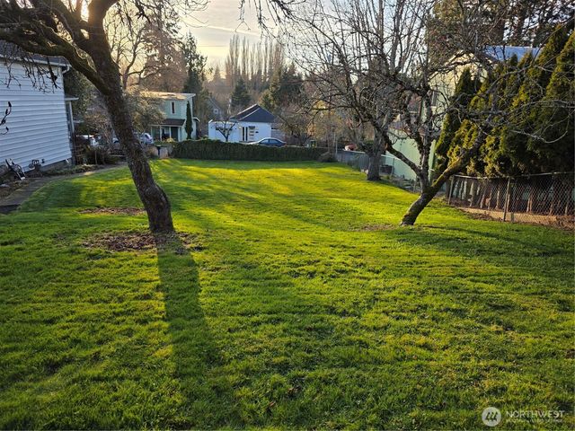 1321 23rd Street, Bellingham, WA 98225