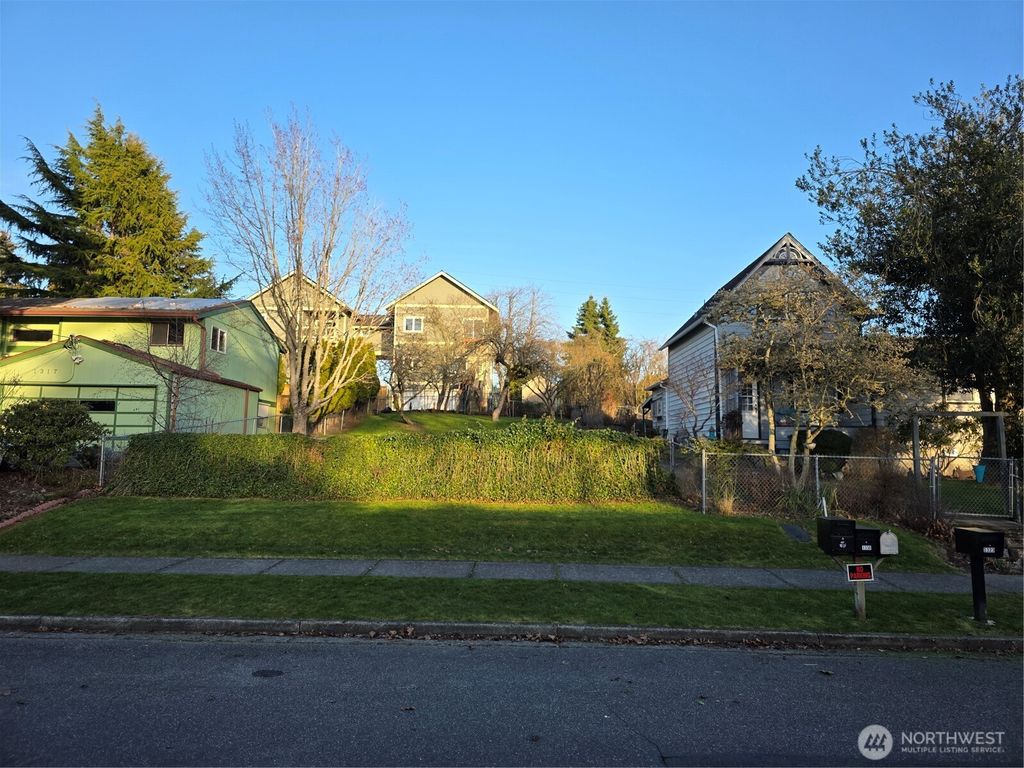 1321 23rd Street, Bellingham, WA 98225