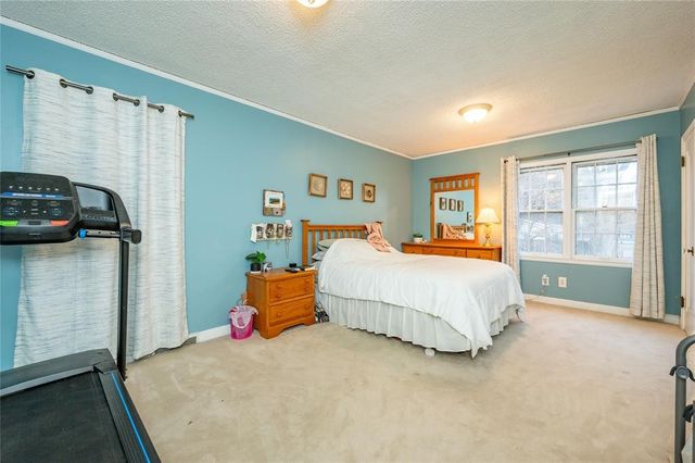 3909 68th Street, Urbandale, IA 50322