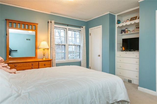 3909 68th Street, Urbandale, IA 50322