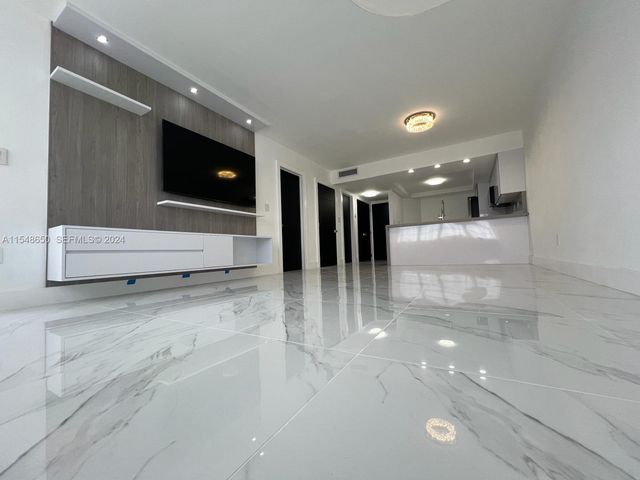 1301 NE Miami Gardens Drive 1101W, Miami, FL 33179