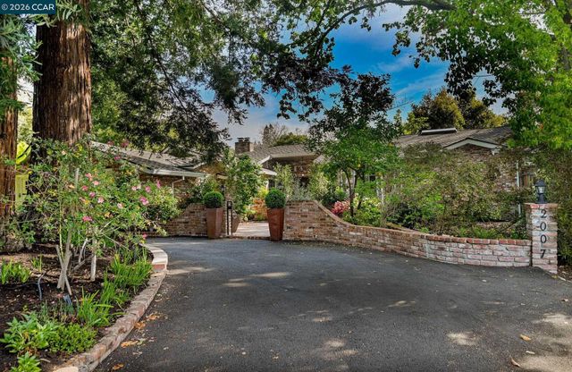 2007 Calle Los Callados, Diablo, CA 94528