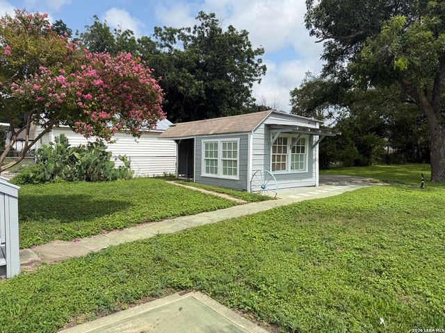 417 E HUFF AVE, San Antonio, TX 78214