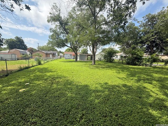 417 E HUFF AVE, San Antonio, TX 78214