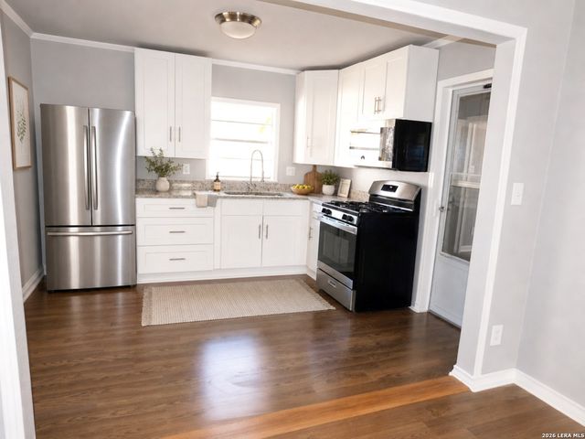 417 E HUFF AVE, San Antonio, TX 78214