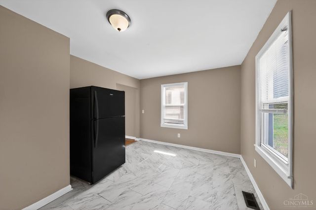 4438 Schulte Drive, Cincinnati, OH 45205