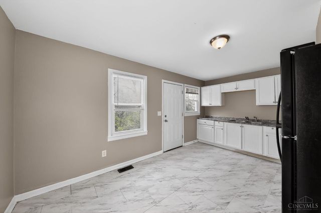 4438 Schulte Drive, Cincinnati, OH 45205