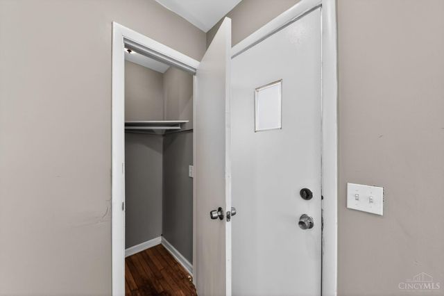 4438 Schulte Drive, Cincinnati, OH 45205