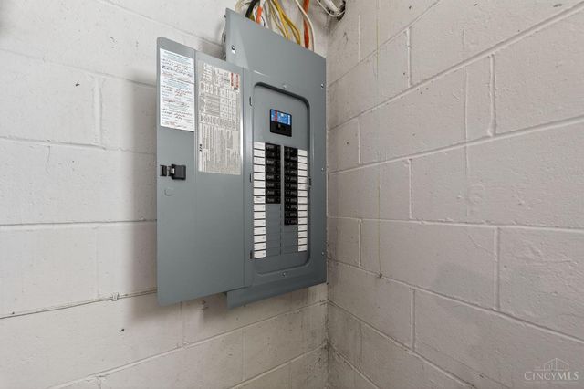 4438 Schulte Drive, Cincinnati, OH 45205