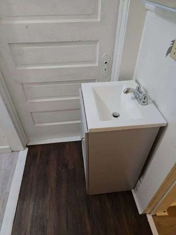 28 Johnson Avenue, Manchester, GA 31816