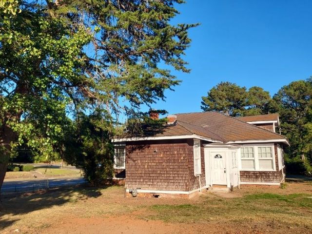 28 Johnson Avenue, Manchester, GA 31816