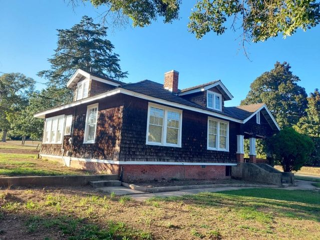 28 Johnson Avenue, Manchester, GA 31816