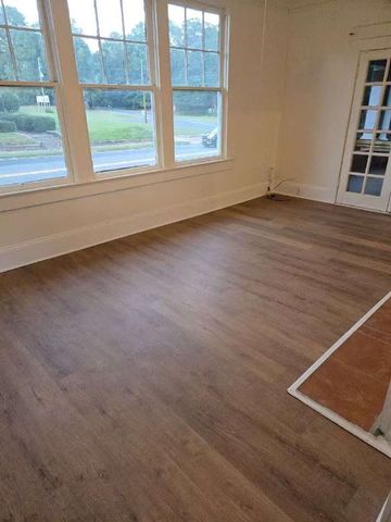 28 Johnson Avenue, Manchester, GA 31816