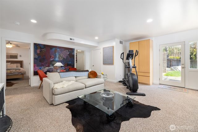 425 Yakima Place, La Conner, WA 98257