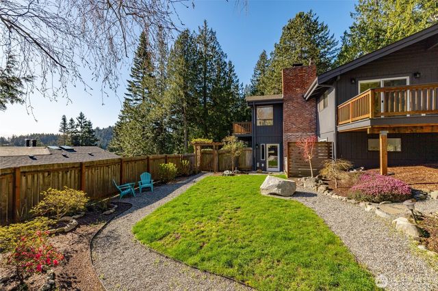 425 Yakima Place, La Conner, WA 98257