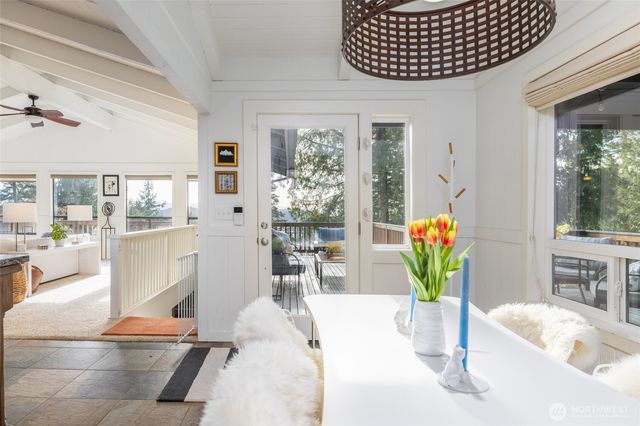 425 Yakima Place, La Conner, WA 98257