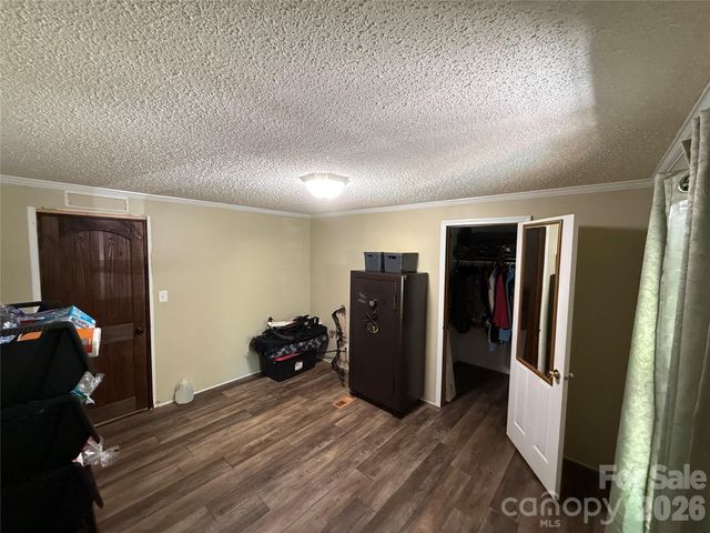 71 Ledford Ridge Lane, Bakersville, NC 28705