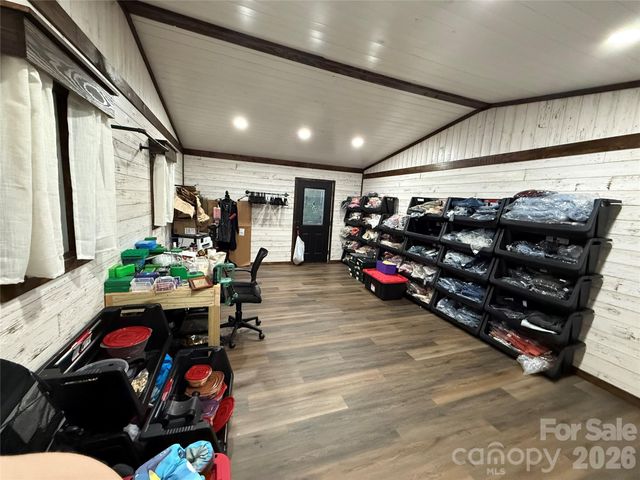 71 Ledford Ridge Lane, Bakersville, NC 28705