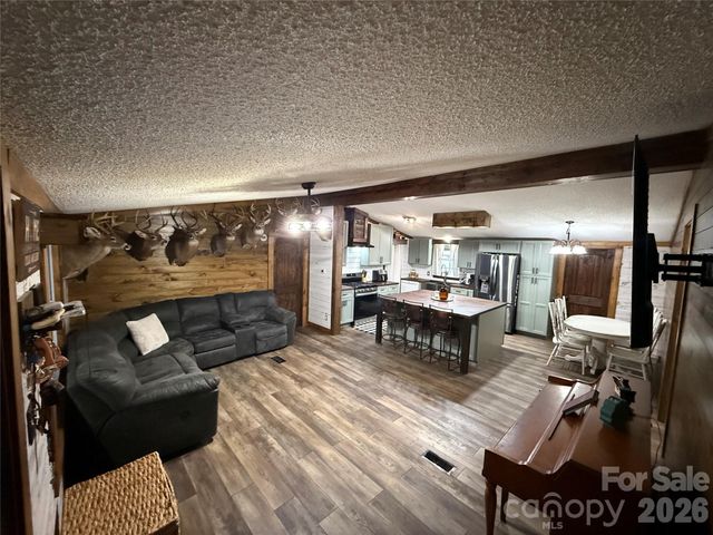 71 Ledford Ridge Lane, Bakersville, NC 28705