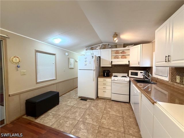 4591 Candlestick CT E, Estero, FL 33928