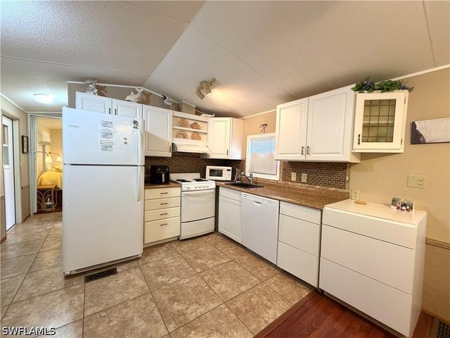 4591 Candlestick CT E, Estero, FL 33928