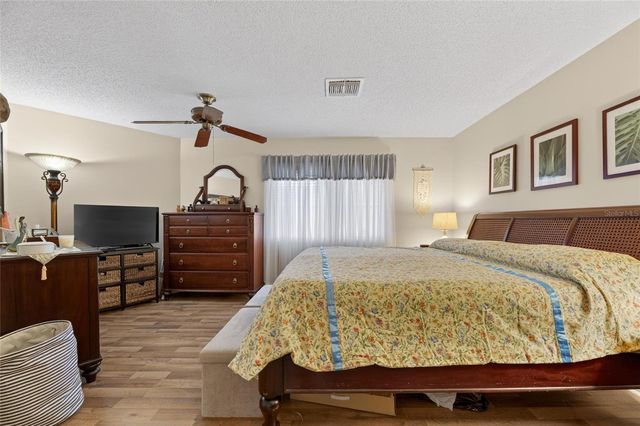 1517 INGRAM DRIVE, Sun City Center, FL 33573