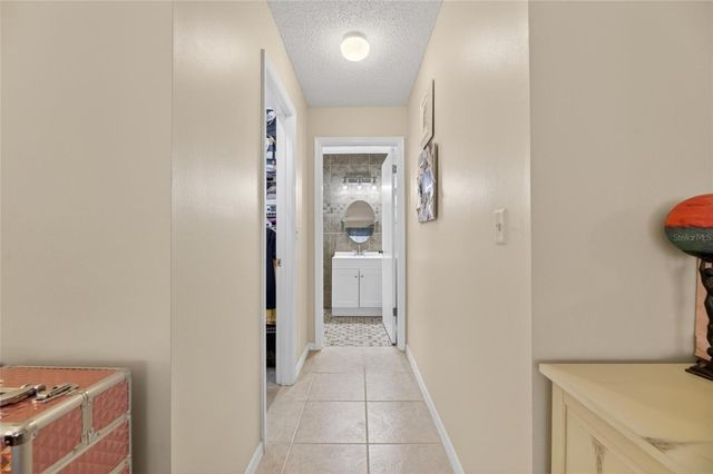 1517 INGRAM DRIVE, Sun City Center, FL 33573