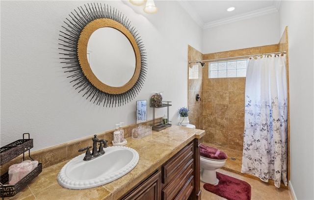 6002 Garden Ct, Corpus Christi, TX 78414