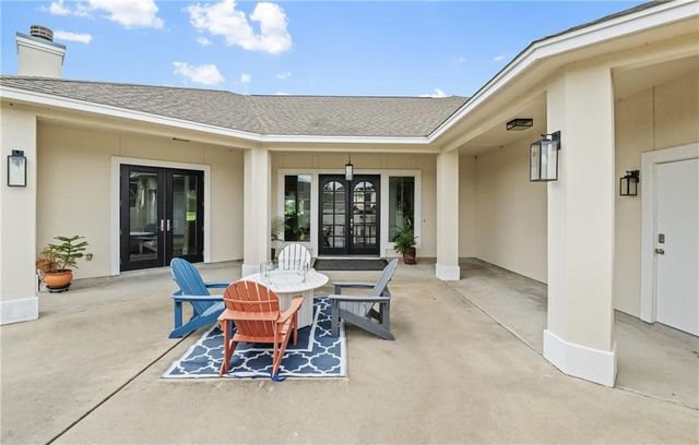 6002 Garden Ct, Corpus Christi, TX 78414