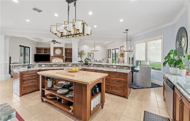 6002 Garden Ct, Corpus Christi, TX 78414