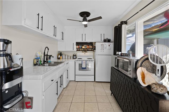 735 W 18th, Costa Mesa, CA 92627