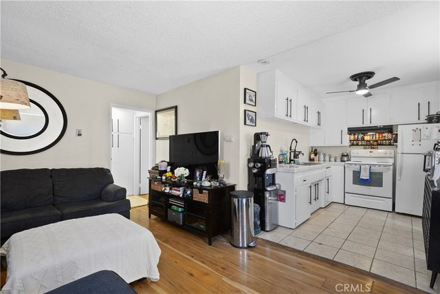 735 W 18th, Costa Mesa, CA 92627