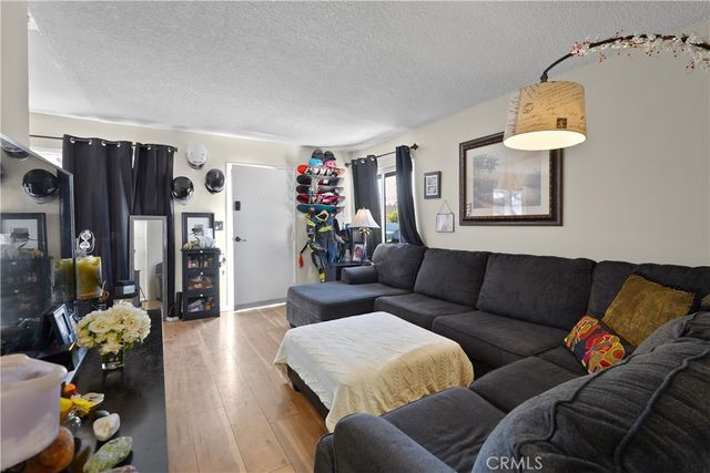 735 W 18th, Costa Mesa, CA 92627