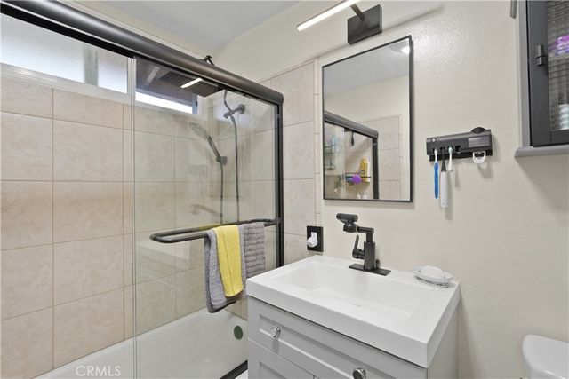 735 W 18th, Costa Mesa, CA 92627