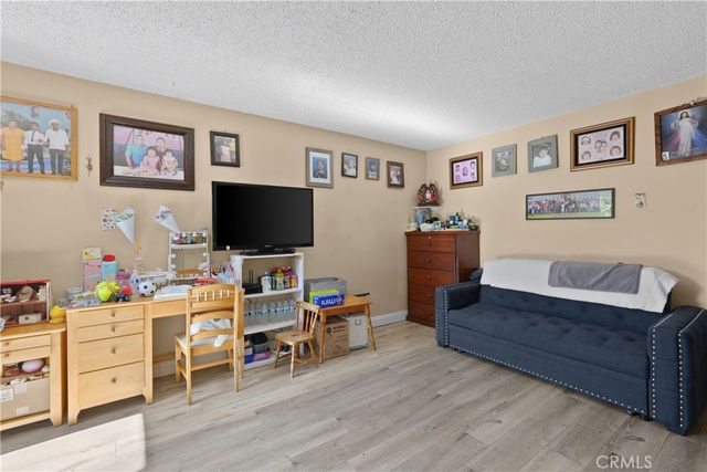 735 W 18th, Costa Mesa, CA 92627