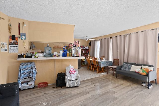 735 W 18th, Costa Mesa, CA 92627