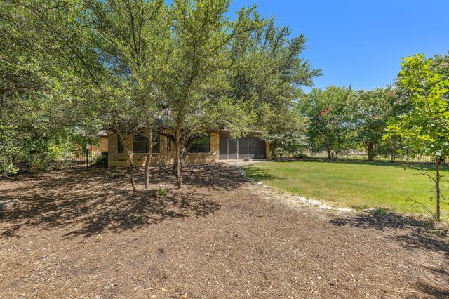 165 Silverado DR, Georgetown, TX 78633