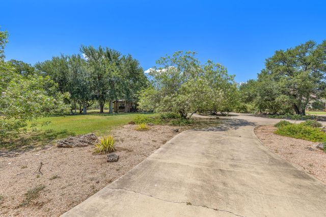 165 Silverado DR, Georgetown, TX 78633