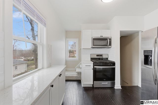 6924 Wirt Street, Omaha, NE 68104