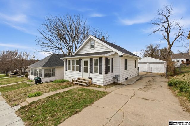 6924 Wirt Street, Omaha, NE 68104