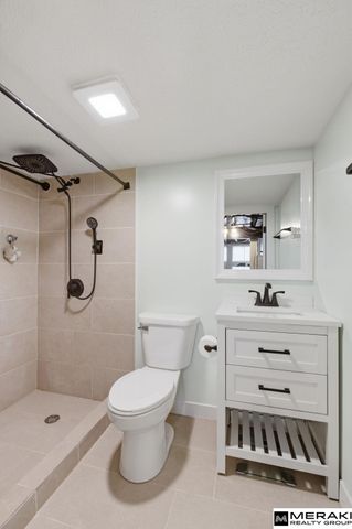 6924 Wirt Street, Omaha, NE 68104