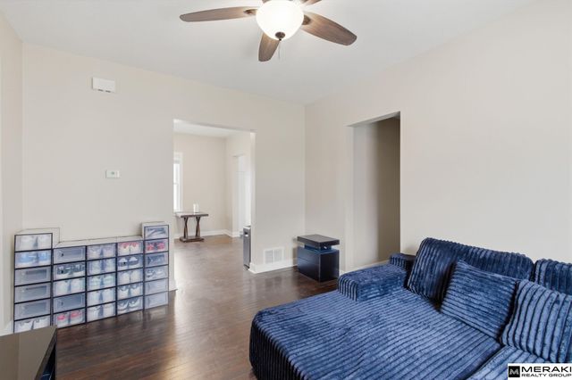 6924 Wirt Street, Omaha, NE 68104