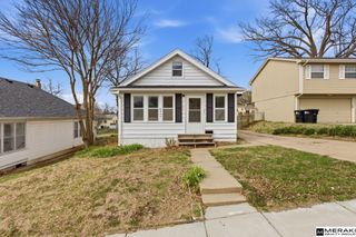 6924 Wirt Street, Omaha, NE 68104