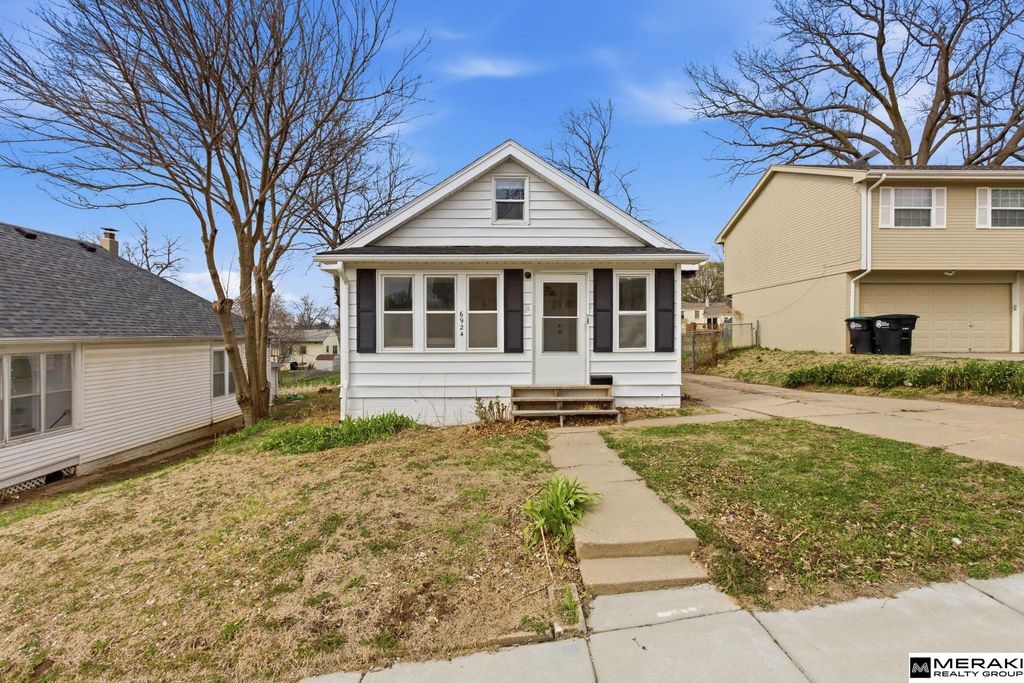 6924 Wirt Street, Omaha, NE 68104