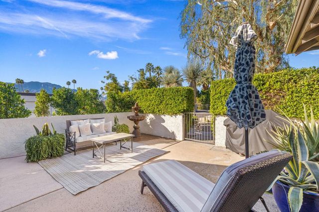 70070 Frank Sinatra Drive 14, Rancho Mirage, CA 92270